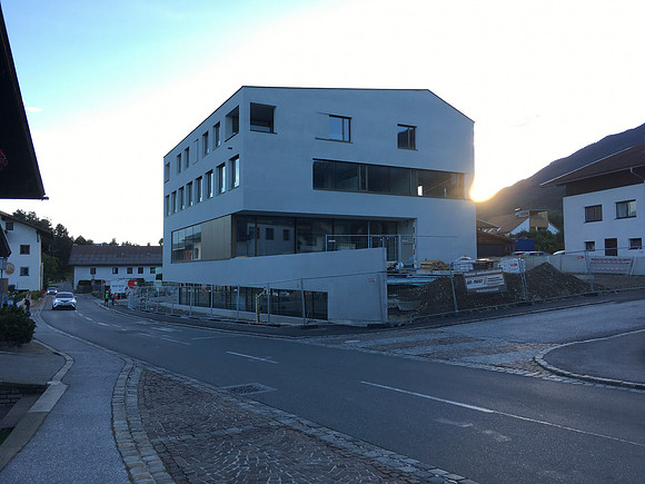 20220913_053333728_iOS