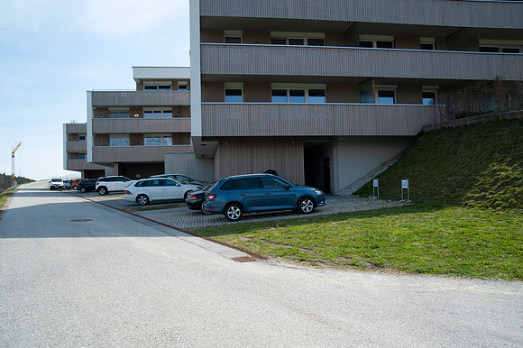WG-20210410-77978