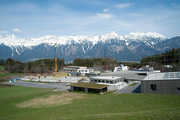 WG-20210410-77983
