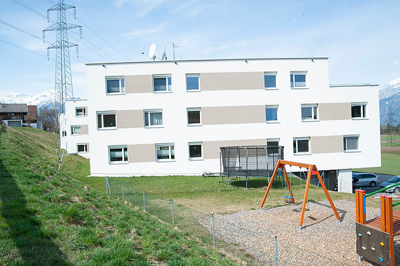 WG-20210410-77985