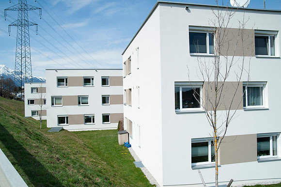 WG-20210410-77986