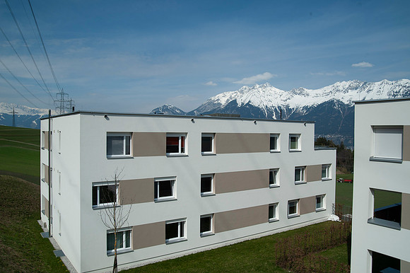 WG-20210410-77990