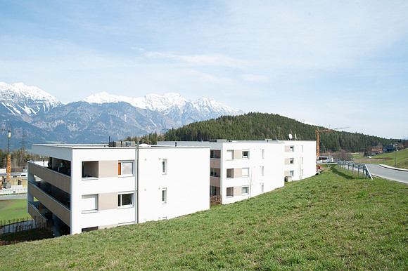 WG-20210410-77995