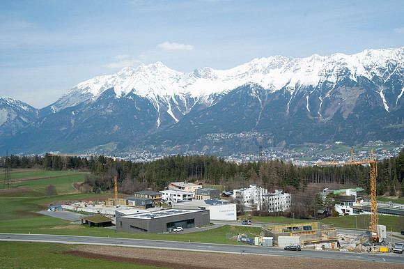 WG-20210410-78010