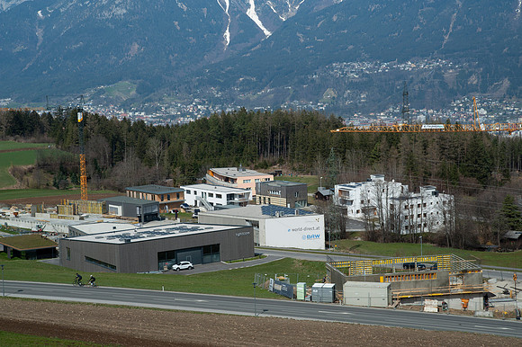 WG-20210410-78012