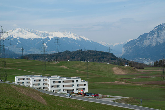 WG-20210410-78014