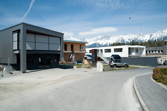 WG-20210410-78037