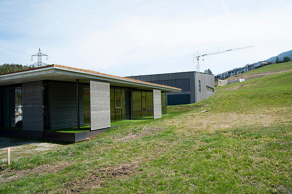 WG-20210410-78034