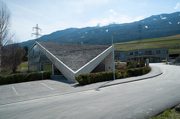 WG-20210410-78041