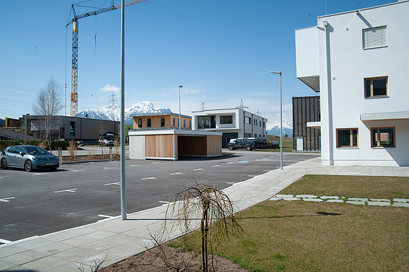 WG-20210410-78045