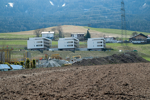 WG-20210410-78052