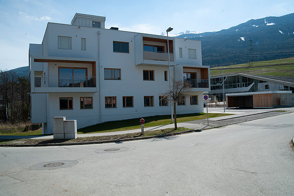 WG-20210410-78055