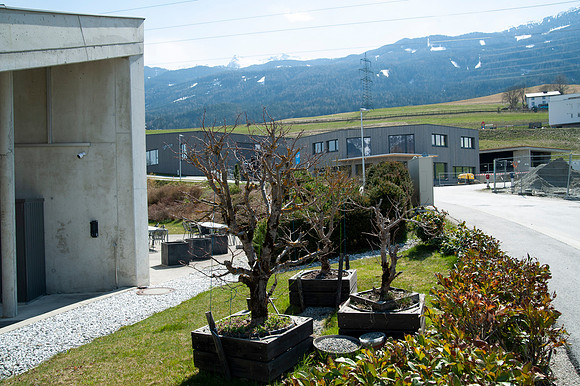 WG-20210410-78059